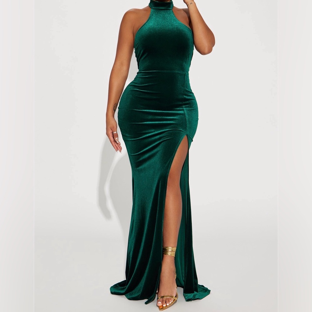 Elegant Green Halter Maxi Dress